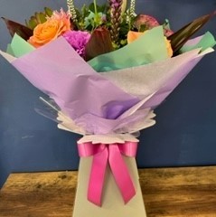 Bright Hand Tie Bouquet