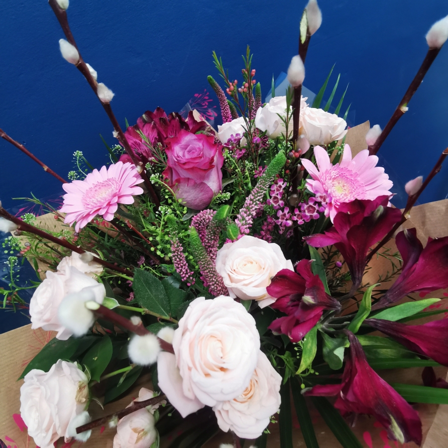 pale pink and cerise hand-tied bouquet West Malling Flowers