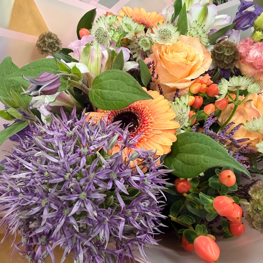 Leldie’s florist choice bouquet created for just because gifting