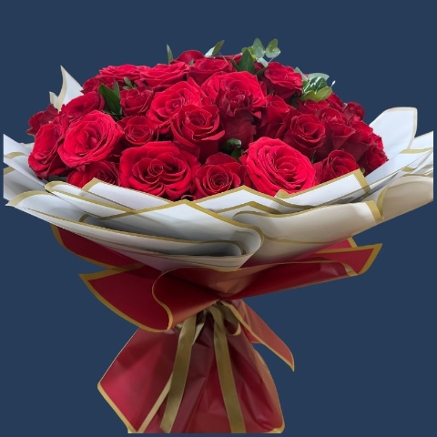 Luxury rose bouquet with 30 or 50 roses arranged as a large hand tied bouquet