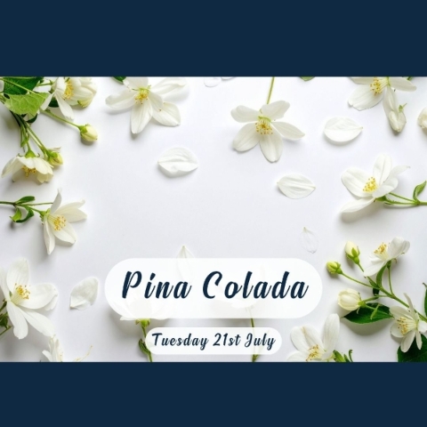 Tropical flower arrangement workshop with pineapple and seasonal flowers