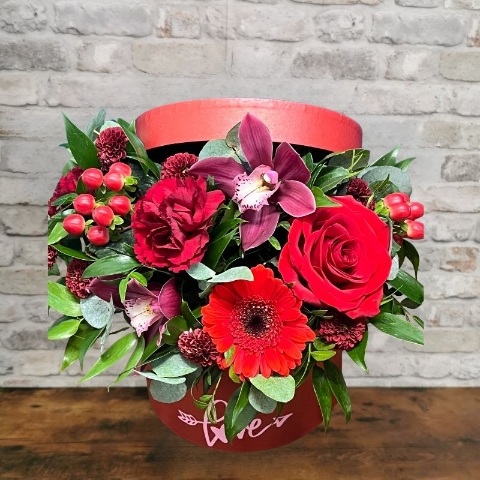 red rose Valentine’s hat box arrangement by West Malling Flowers