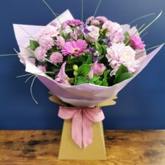 Pink Fizz Hand Tie