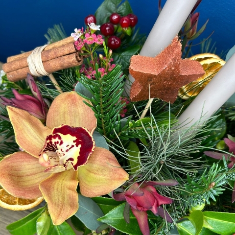 Gingerbread Table Arrangement