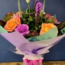 Bright Hand Tie Bouquet