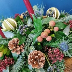 Classic Red & Natural Table Arrangement