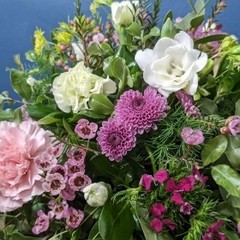Mother’s Day remembrance posy with seasonal flowers suitable for a graveside tribute