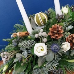 White & Green Table Arrangement