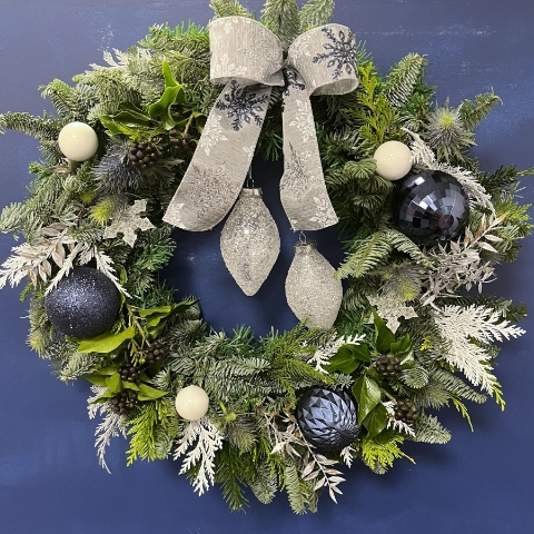 Snow Globe Door Wreath